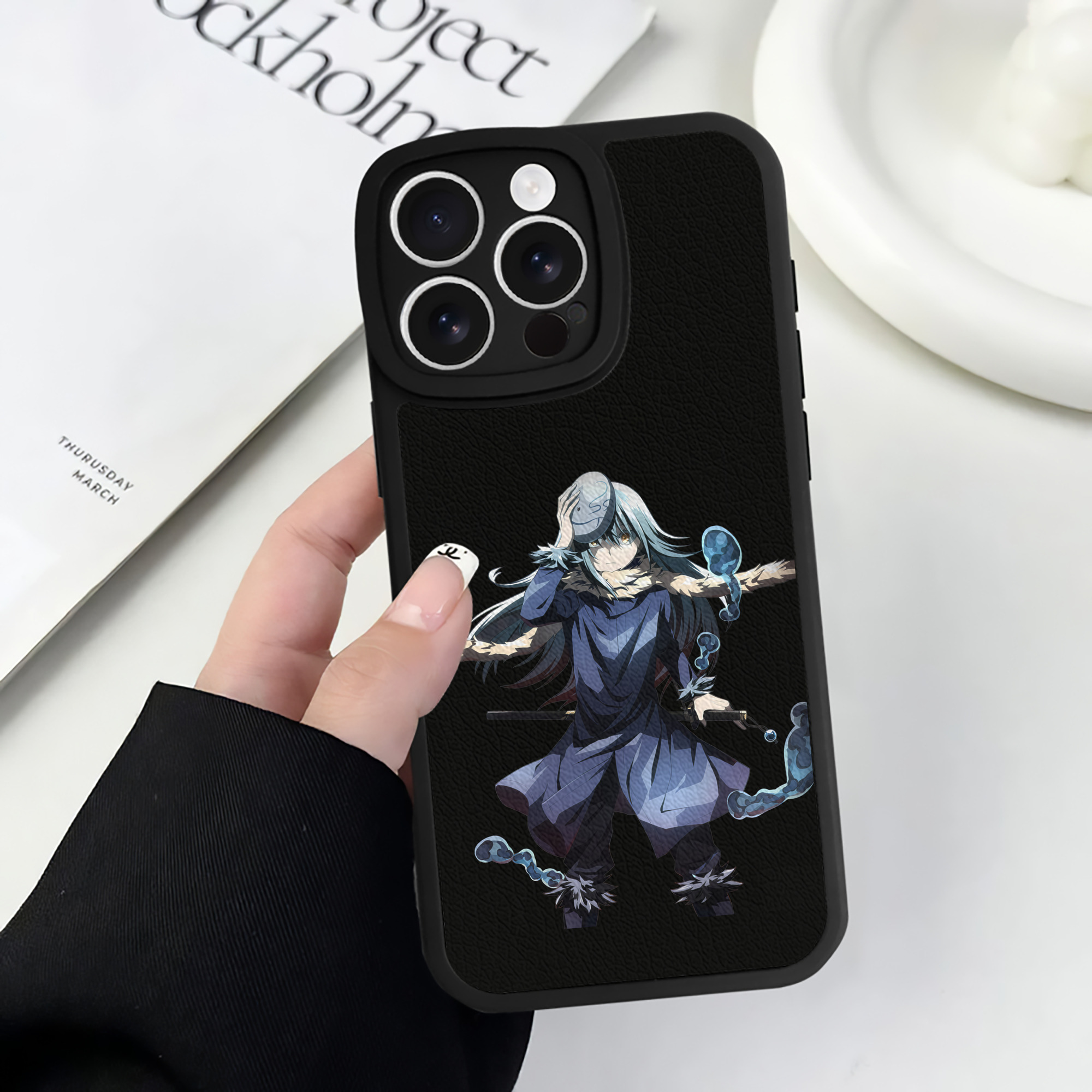 （画像用） 転スラ Regarding Reincarnated to Slime 【iPhone 16シリーズ対応】シリコンスマホケース（レザー調） 材質：シリコン
